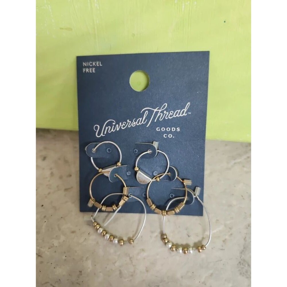 universal threads 3 pairs of hoop style earrings